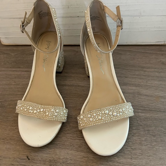 Betsey Johnson Pearl Embellished Heels - Picture 2 of 6